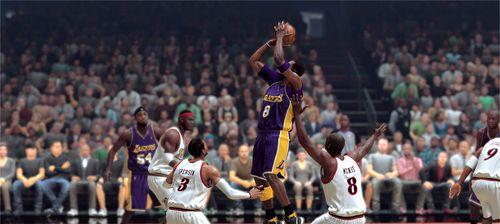 《NBA2K9》中如何有效执行突破上篮和扣篮？